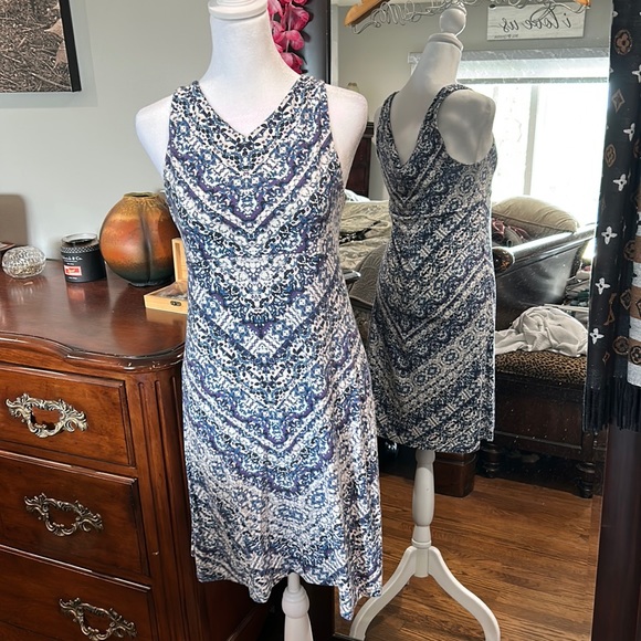 Short summer dress - Picture 1 of 5